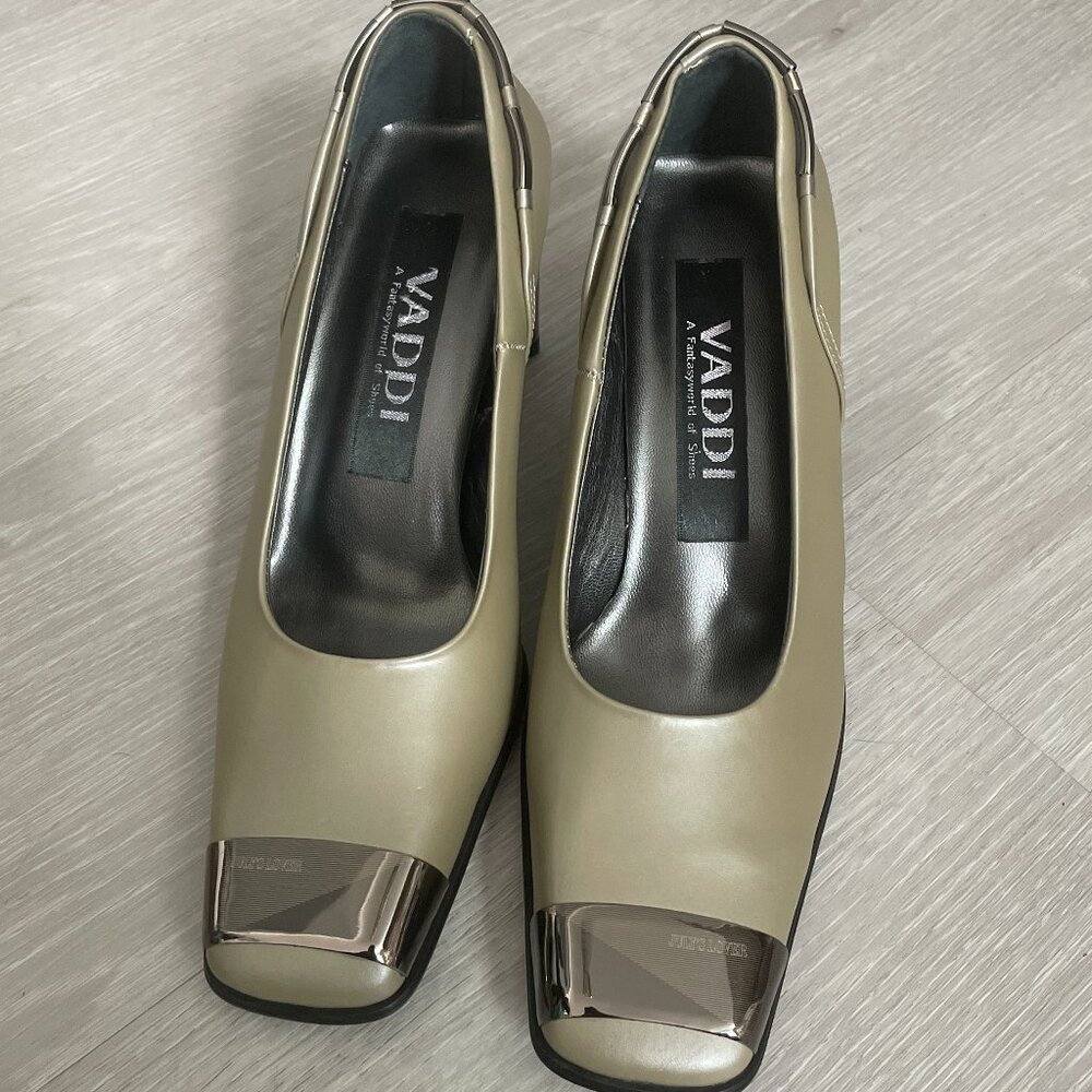 Vaddi Block Heel (size 7.5)